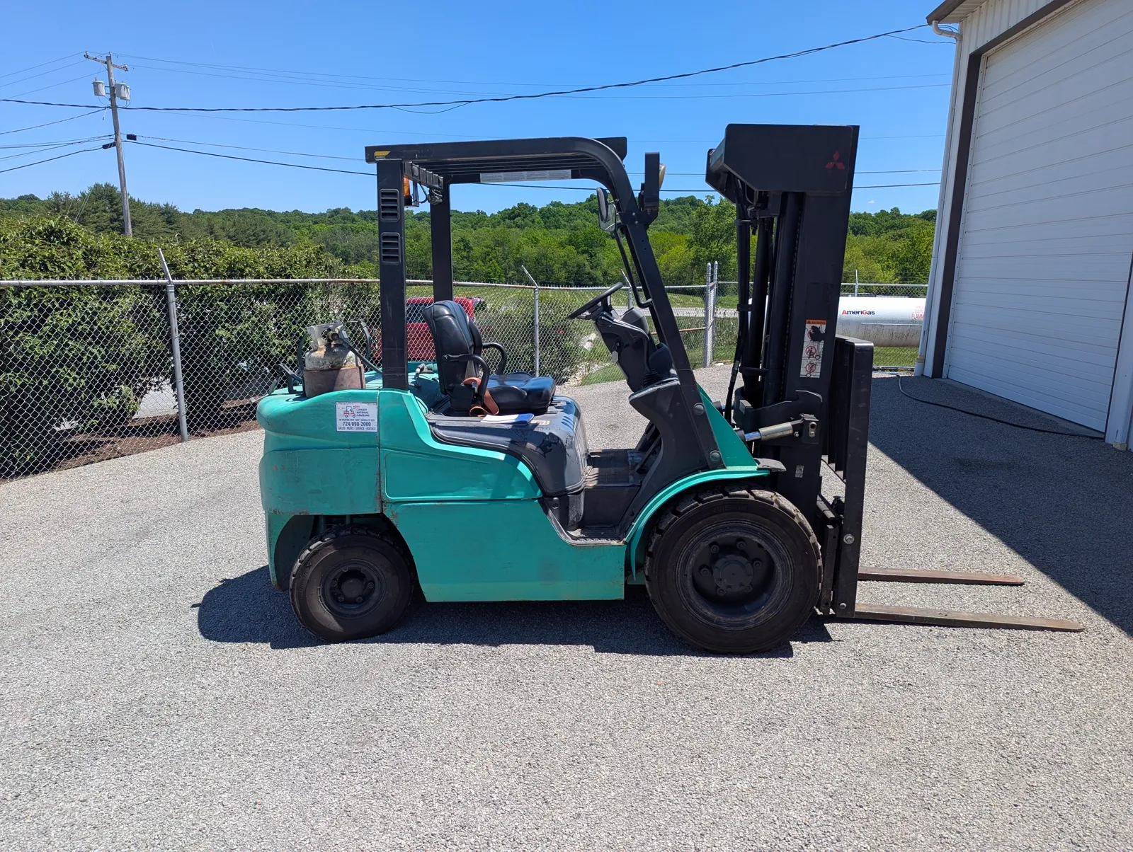 Used Mitsubishi FG30N LP pneumatic-tire forklift for sale in the DC metro